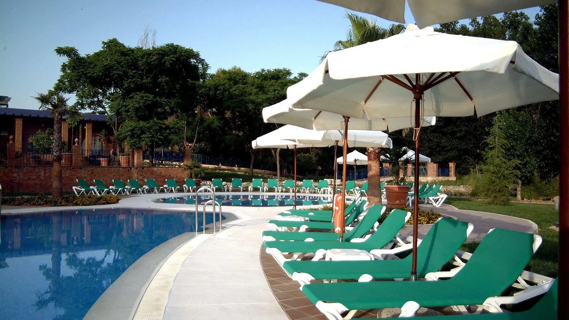 Hotel Fuente Las Piedras Cabra 4*,
