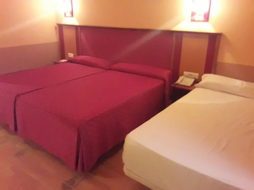 Hotel Fuente Las Piedras Cabra