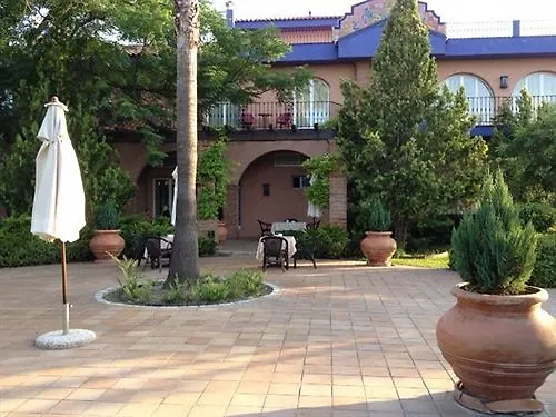 Hotel Fuente Las Piedras Cabra 4*,  Spain