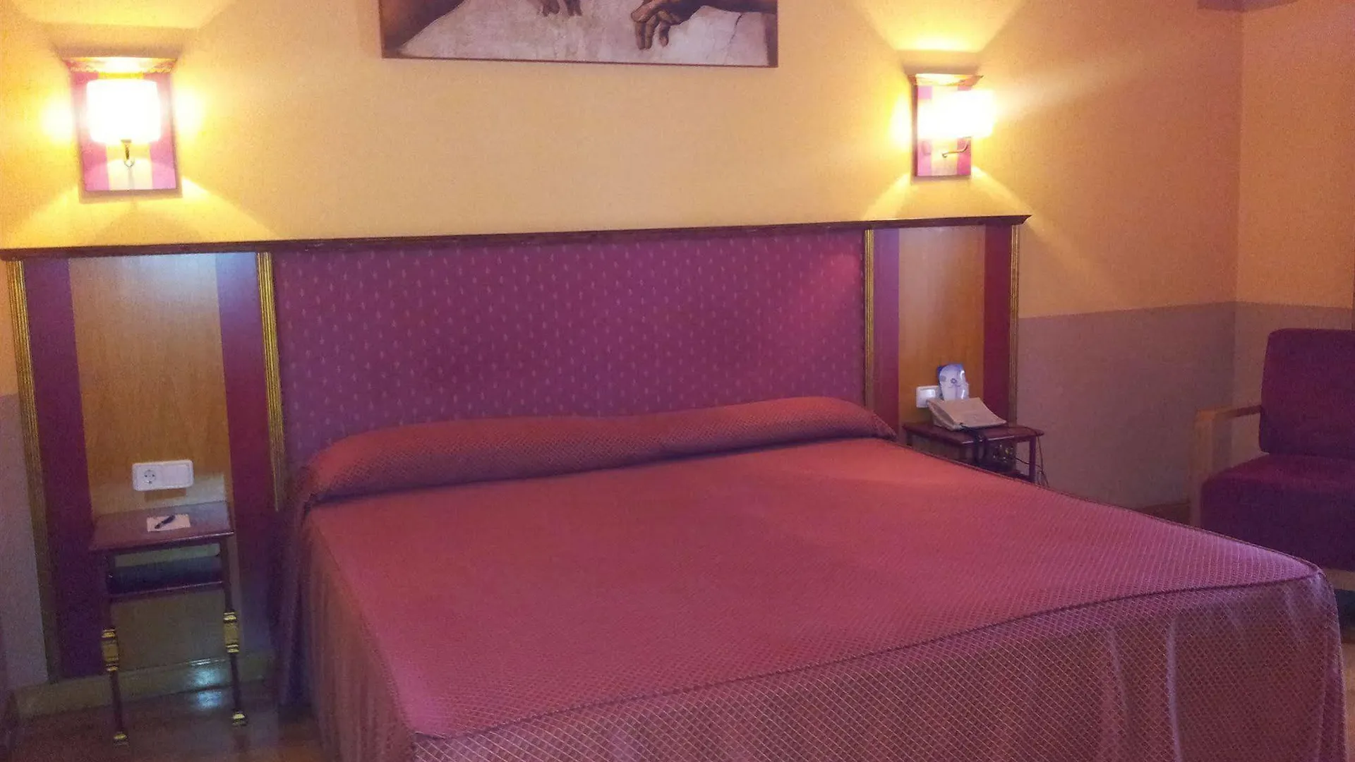 Hotel Fuente Las Piedras Cabra Spain